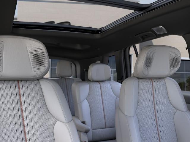 2027 Cadillac VISTIQ Luxury - Photo 24