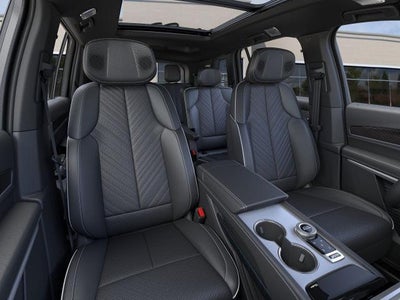 2026 Cadillac VISTIQ Platinum