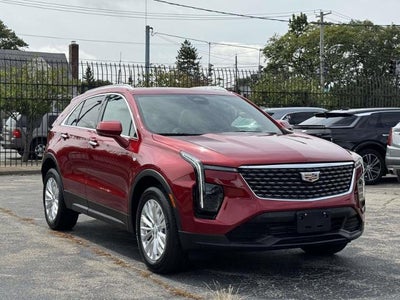 2024 Cadillac XT4 Luxury