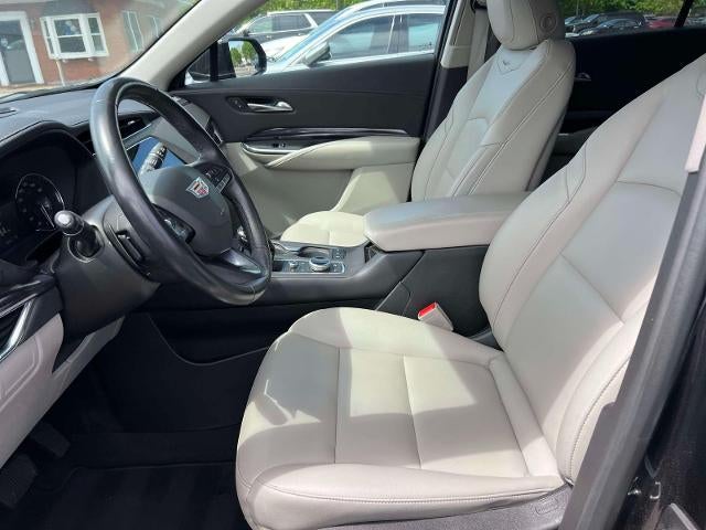 2023 Cadillac XT4 Luxury