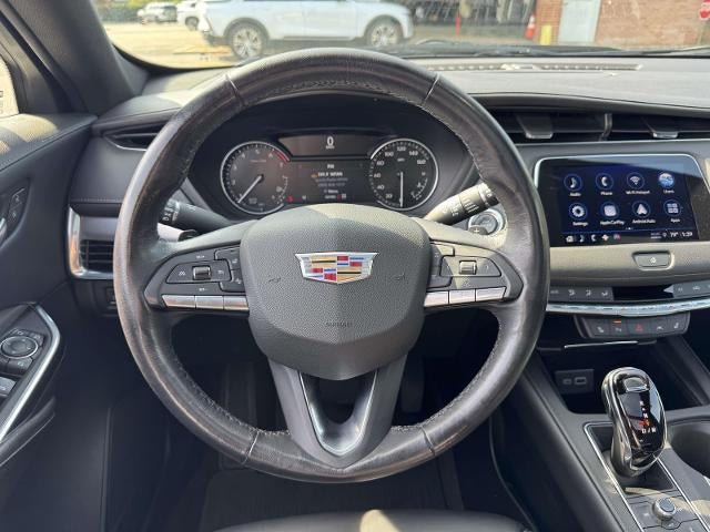 2023 Cadillac XT4 AWD Premium Luxury