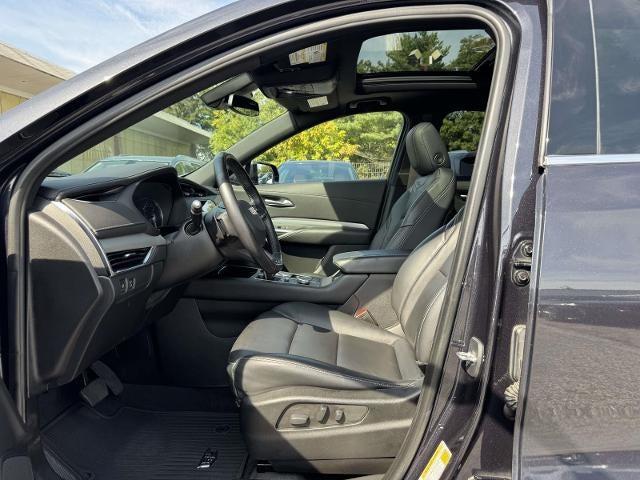 2023 Cadillac XT4 AWD Premium Luxury