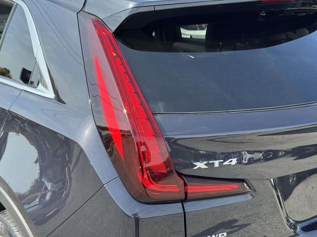2023 Cadillac XT4 AWD Premium Luxury