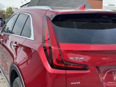 2022 Cadillac XT4 Premium Luxury