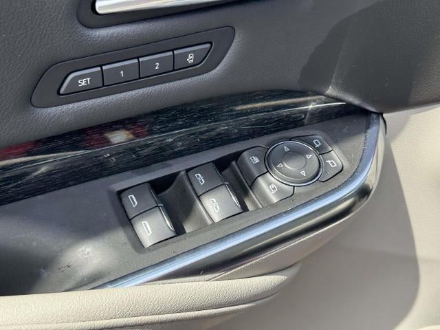 2022 Cadillac XT4 Premium Luxury