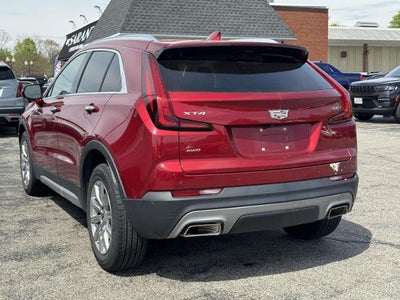 2022 Cadillac XT4 Premium Luxury
