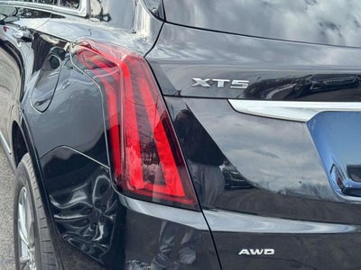 2022 Cadillac XT5 Premium Luxury