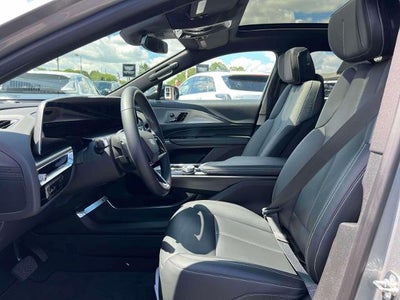 2024 Cadillac LYRIQ Tech