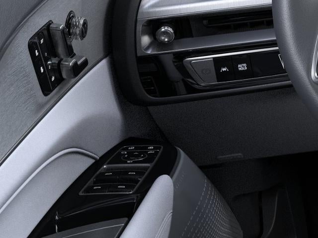 2027 Cadillac LYRIQ Luxury - Photo 22