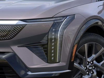 2025 Cadillac OPTIQ Luxury 2