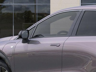 2025 Cadillac OPTIQ Luxury 2